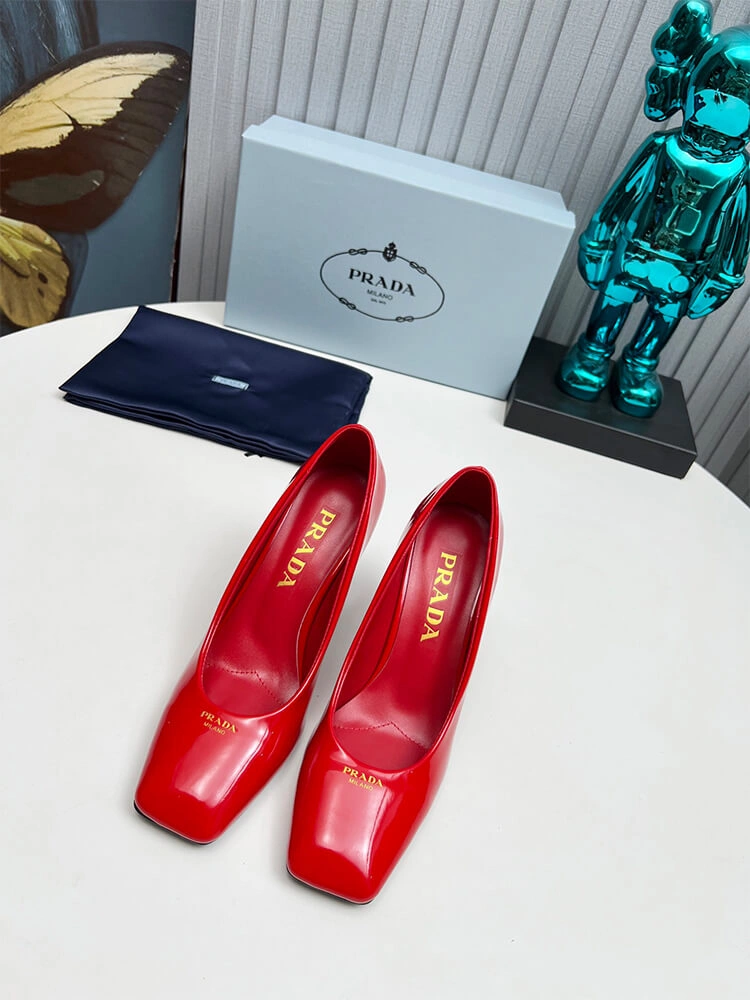 TimelessDesign Prada Patent Leather Pumps 85mm 3479