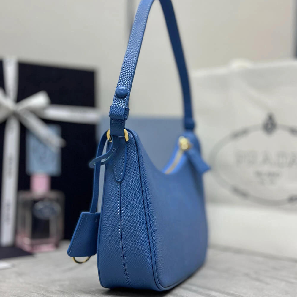 Unique Prada Re-Edition Saffiano leather mini bag 2951
