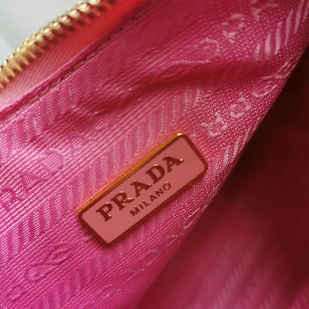 OnTrend Prada Re-Edition Saffiano leather mini bag 2973