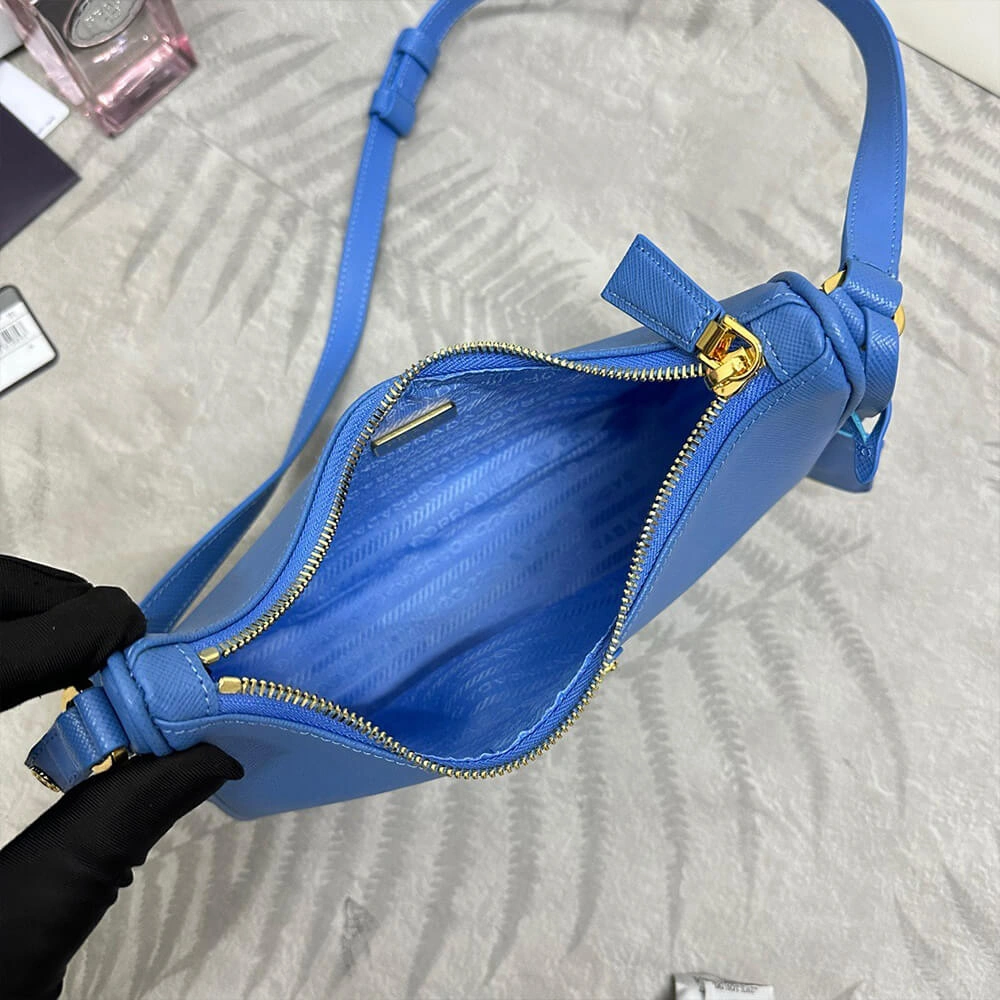 Unique Prada Re-Edition Saffiano leather mini bag 2951