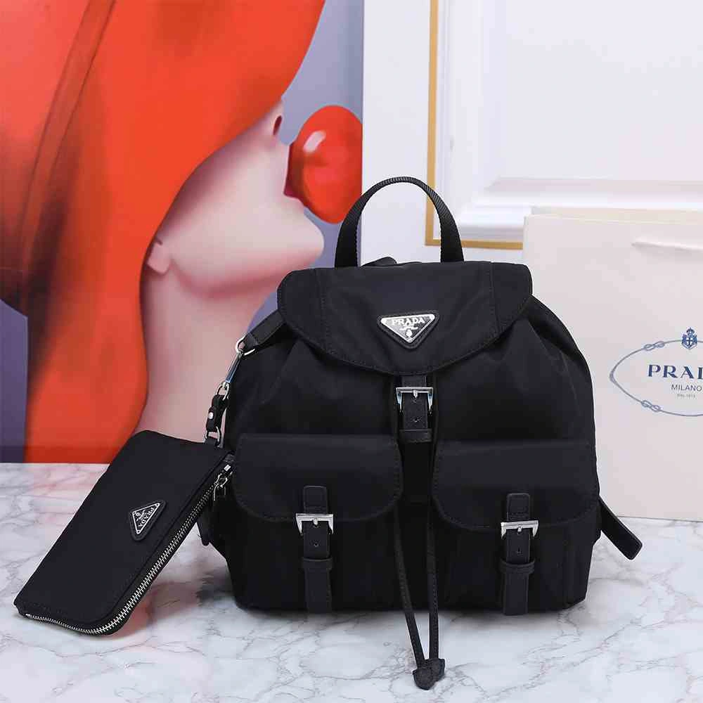 Effortless Prada Re-Nylon medium backpack with pouch 2961