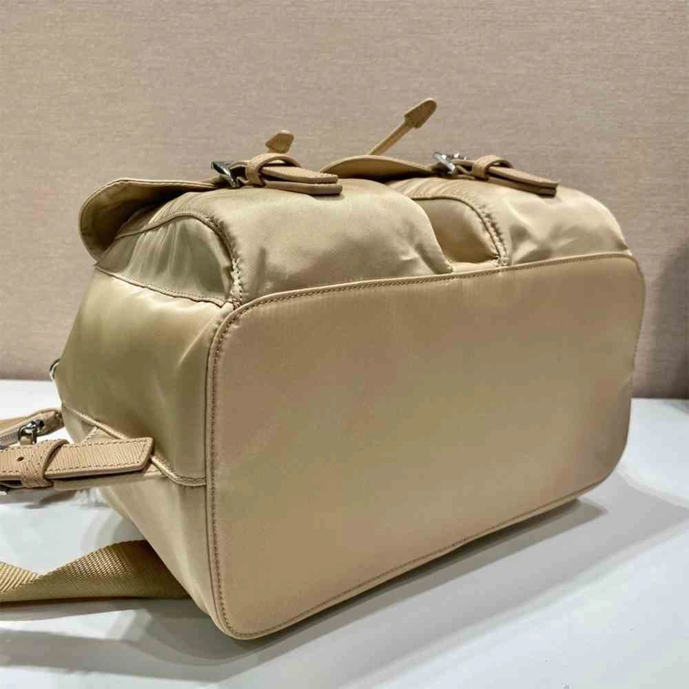 Prada Re-Nylon medium backpack with pouch Breathable 2984