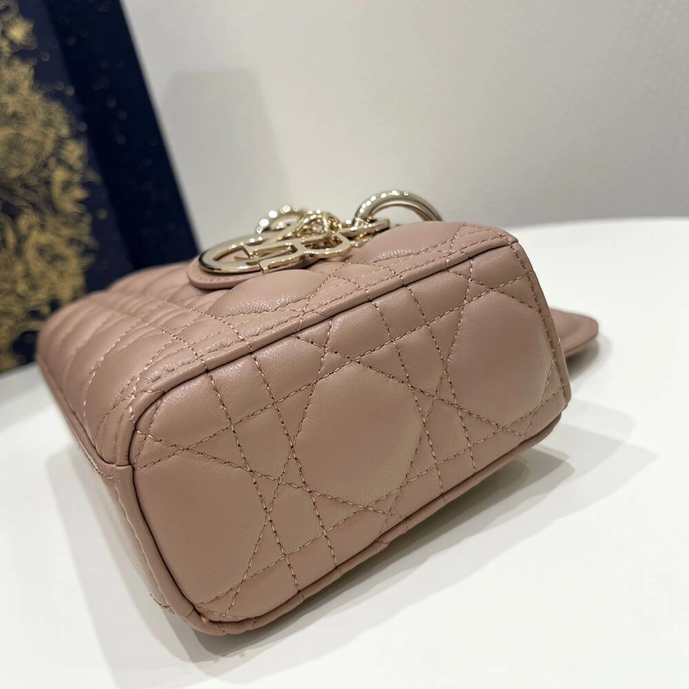 WrinkleFree SMALL LADY D-JOY BAG 2320