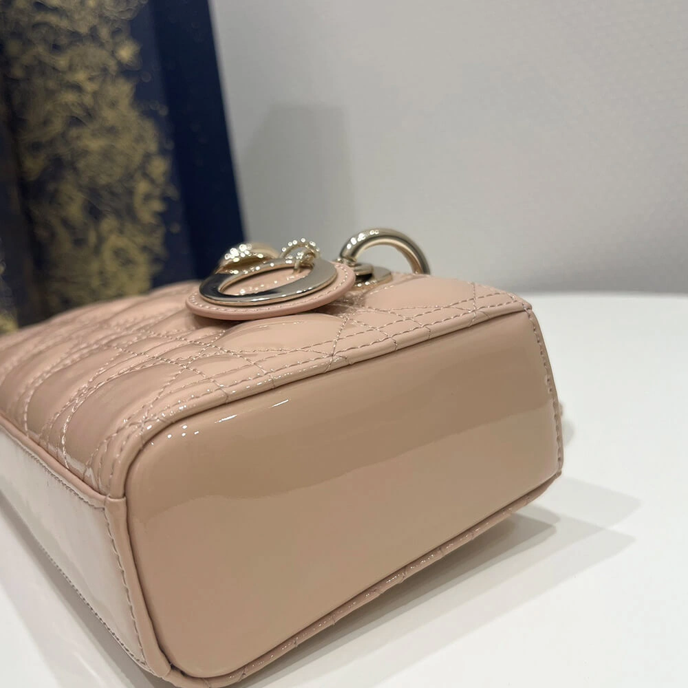 Classic SMALL LADY D-JOY BAG 2281