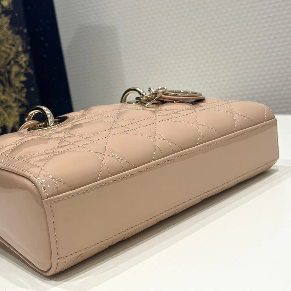 Classic SMALL LADY D-JOY BAG 2281