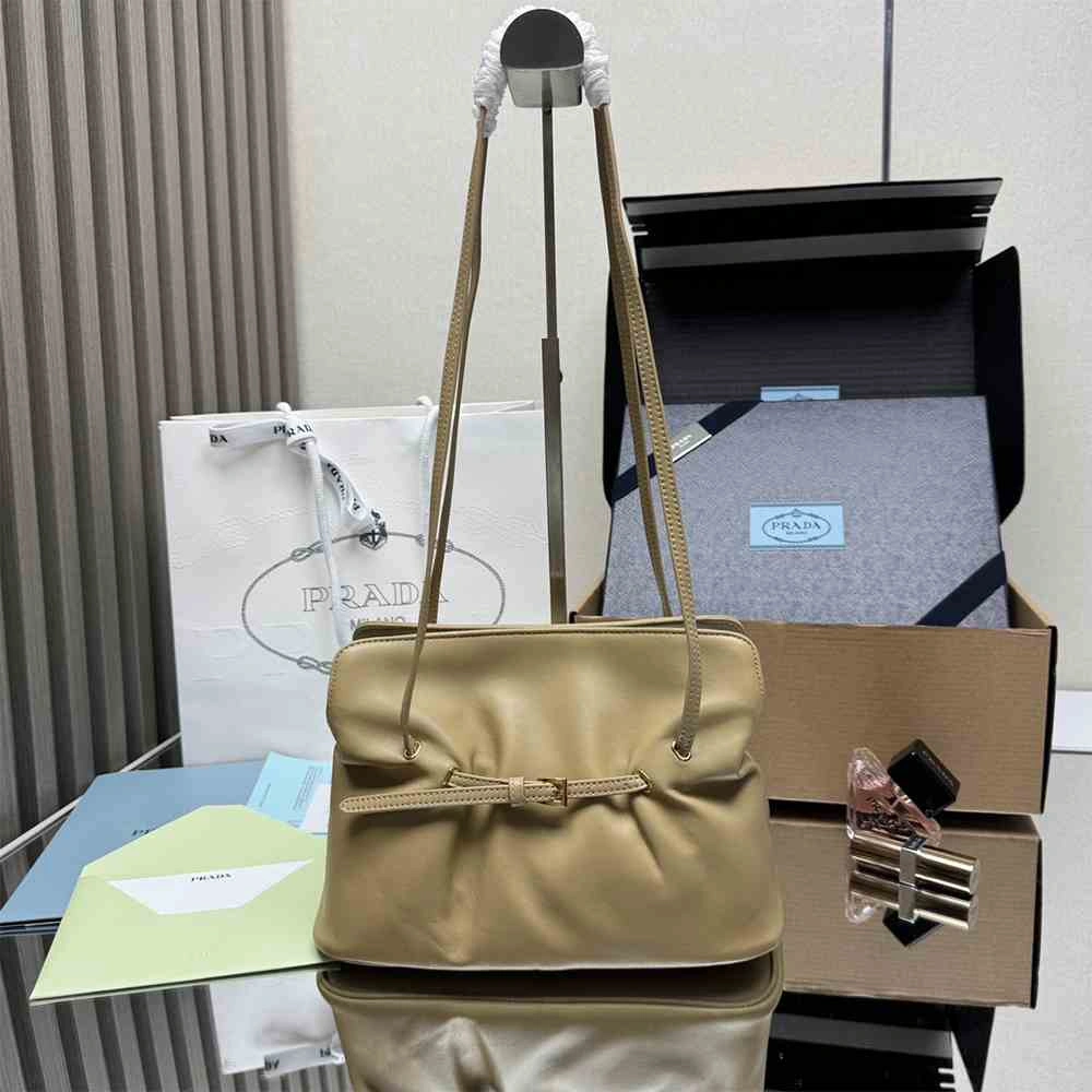 Small Prada Dada nappa leather bag Original 2928