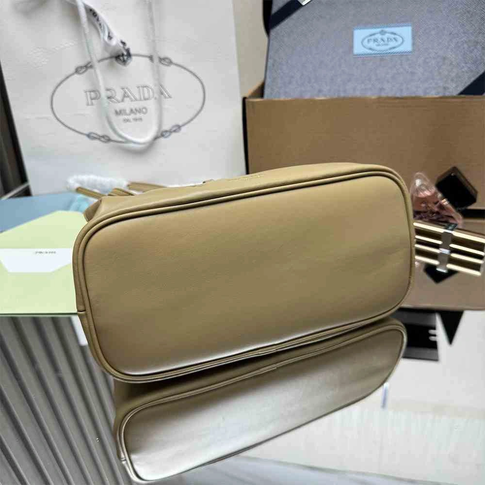 Small Prada Dada nappa leather bag Original 2928