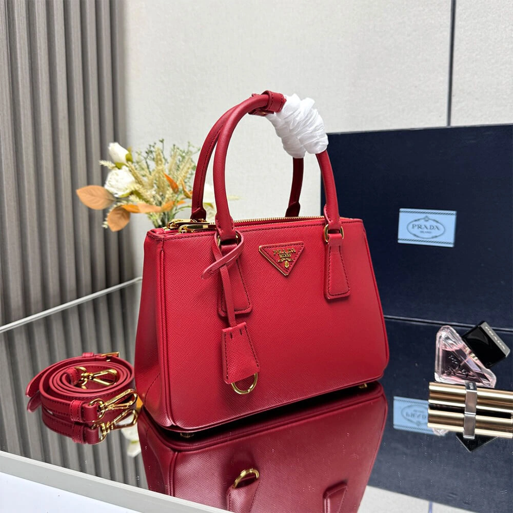 OnTrend Small Prada Galleria Saffiano leather bag 2953