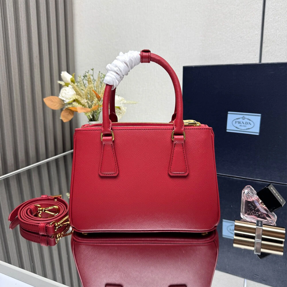 OnTrend Small Prada Galleria Saffiano leather bag 2953