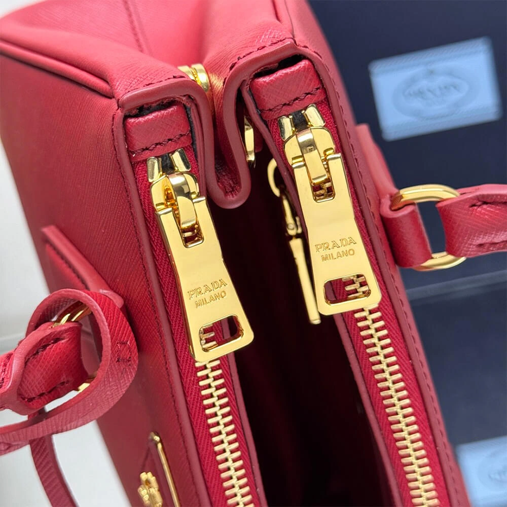 OnTrend Small Prada Galleria Saffiano leather bag 2953