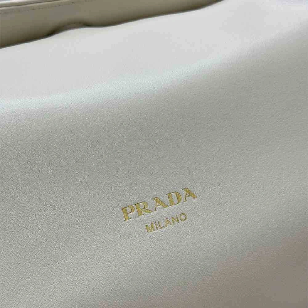 Small Prada Tumulte nappa leather bag(HIGH-END GRADE) Sustainable 2914