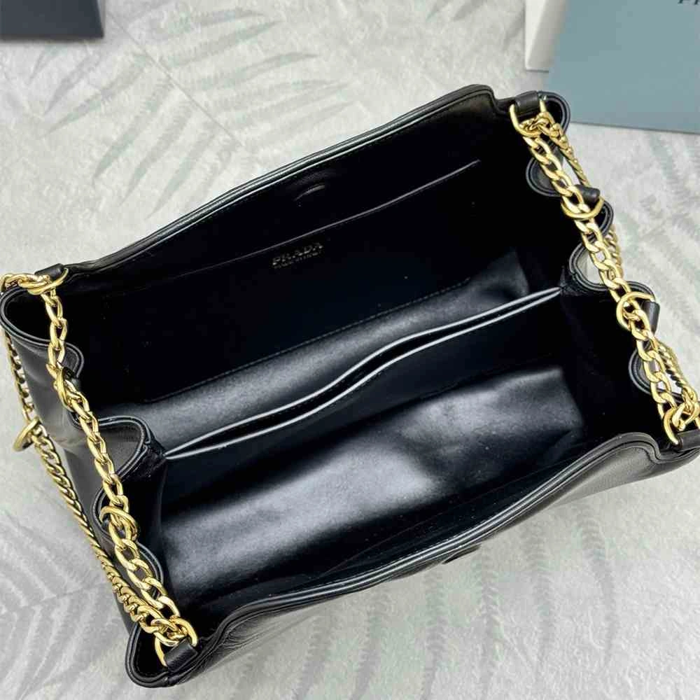 Compact Small Prada Tumulte nappa leather bag(HIGH-END GRADE) 2925
