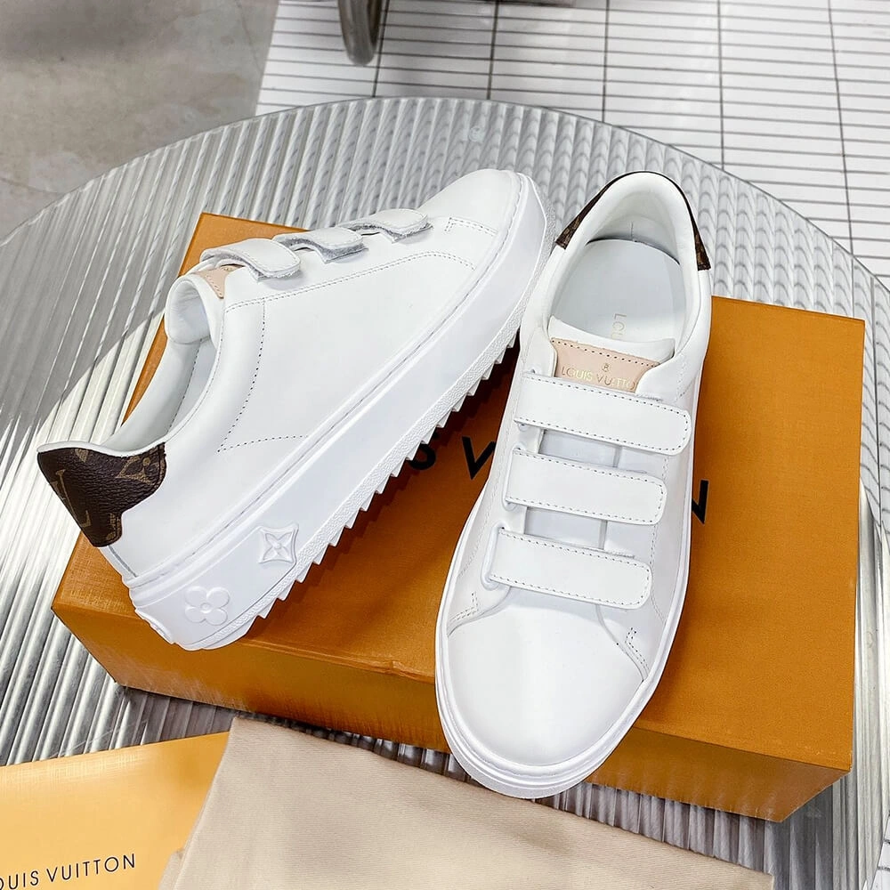 TIME OUT SNEAKER Contemporary 3255