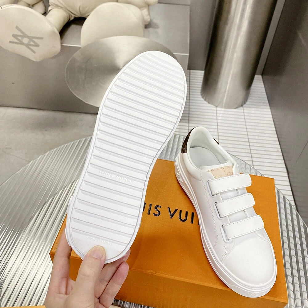 TIME OUT SNEAKER Contemporary 3255