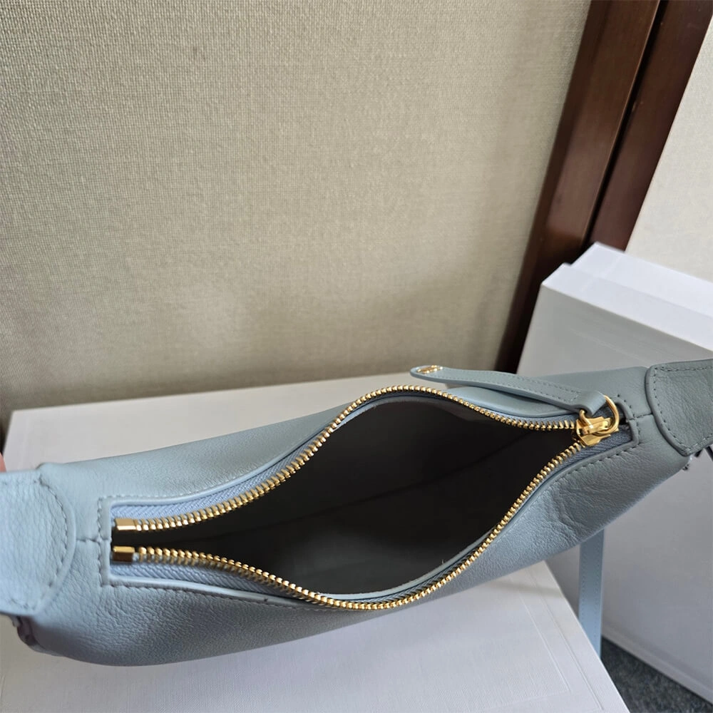 Stretchable Teen Celine Lulu IN SUPPLE GRAINED CALFSKIN 2527