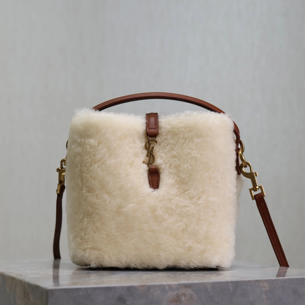 Breathable YSL LE 37 mini in shearling 2622
