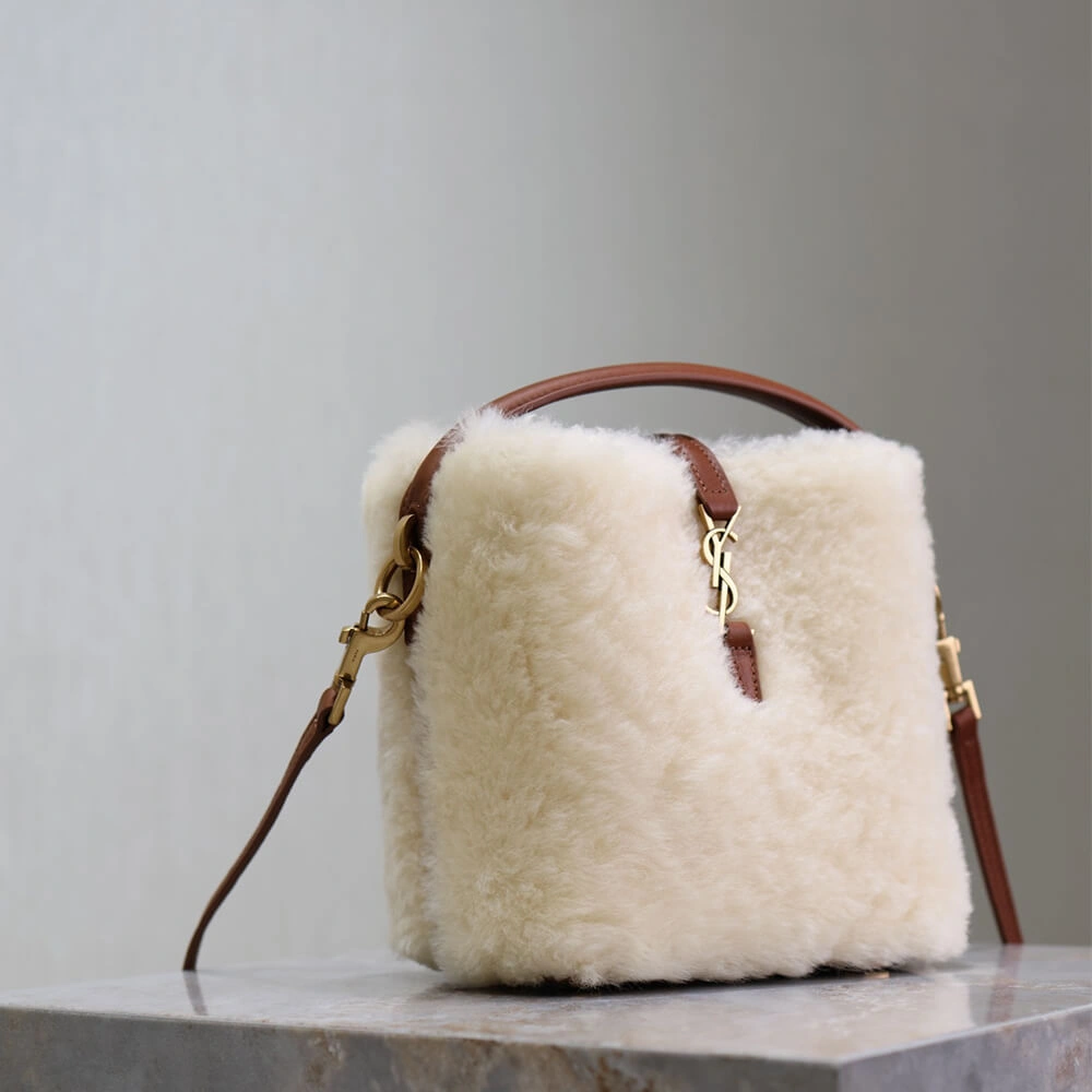 Breathable YSL LE 37 mini in shearling 2622