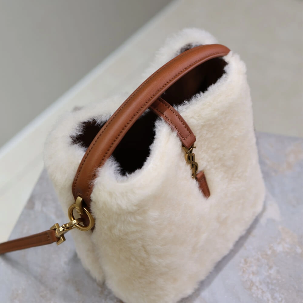 Breathable YSL LE 37 mini in shearling 2622