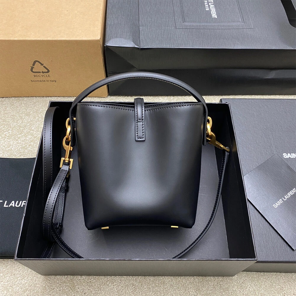 WrinkleFree YSL LE 37 mini in shiny leather 2656