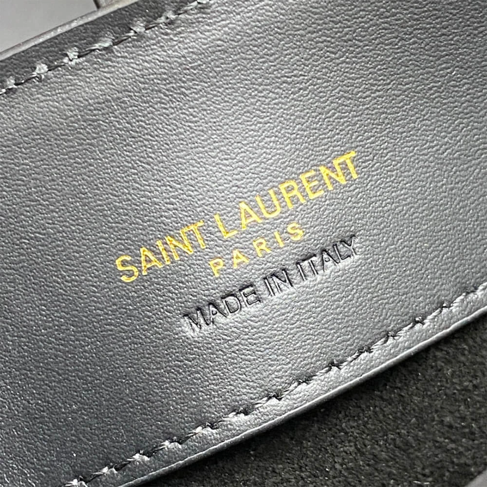 WrinkleFree YSL LE 37 mini in shiny leather 2656