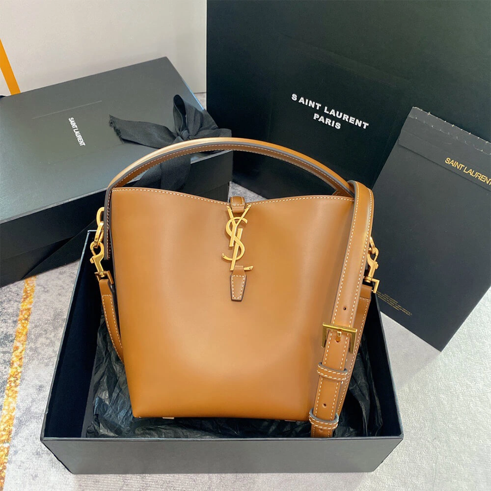 Comfortable YSL LE 37 small in shiny leather 2610