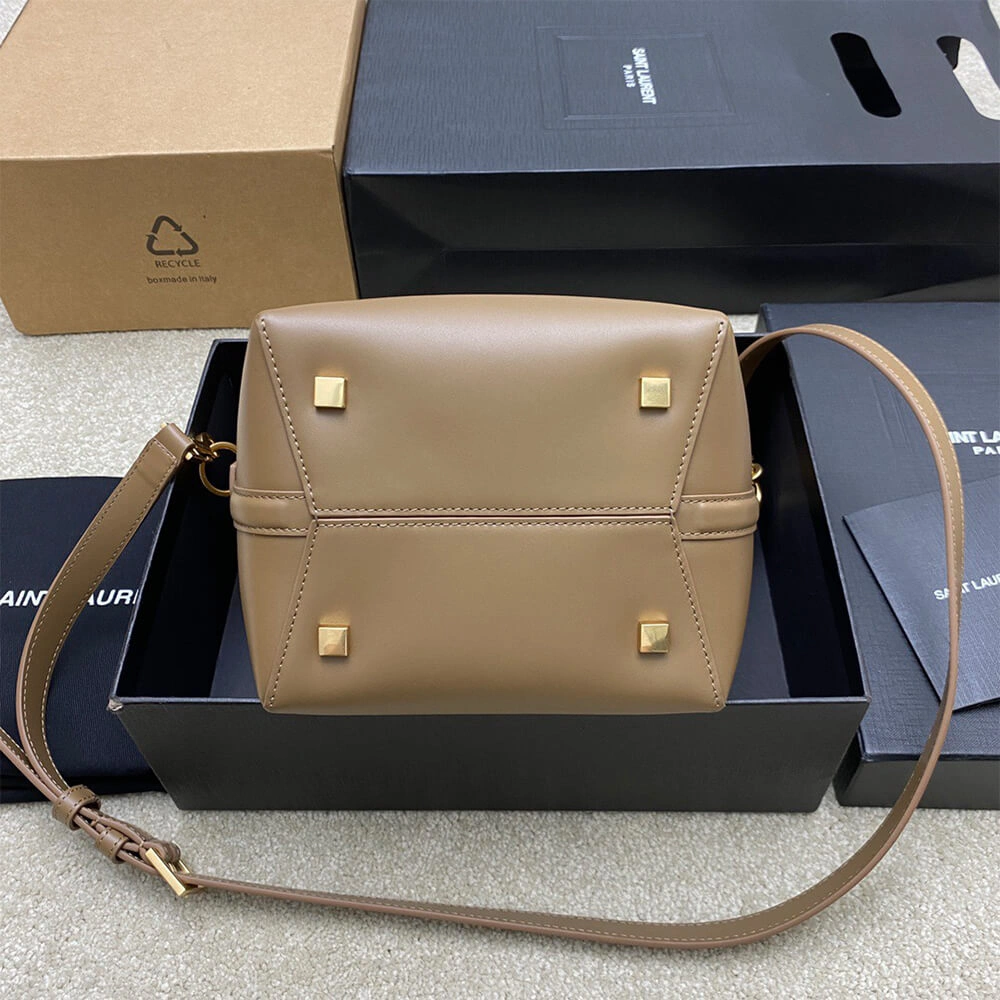 Thermal YSL LE 37 small in shiny leather 2649