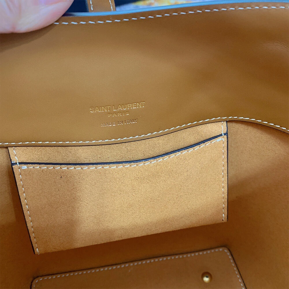 Comfortable YSL LE 37 small in shiny leather 2610