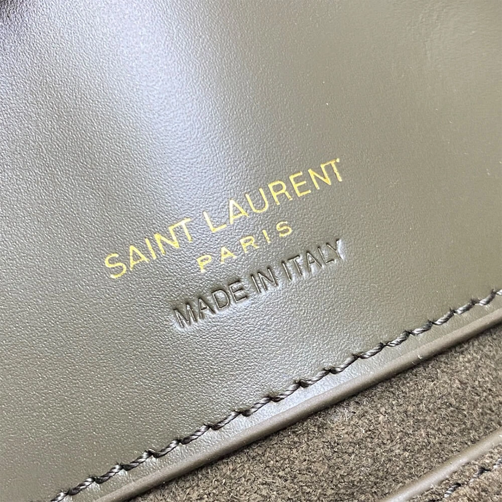 Compact YSL LE 37 small in shiny leather 2641