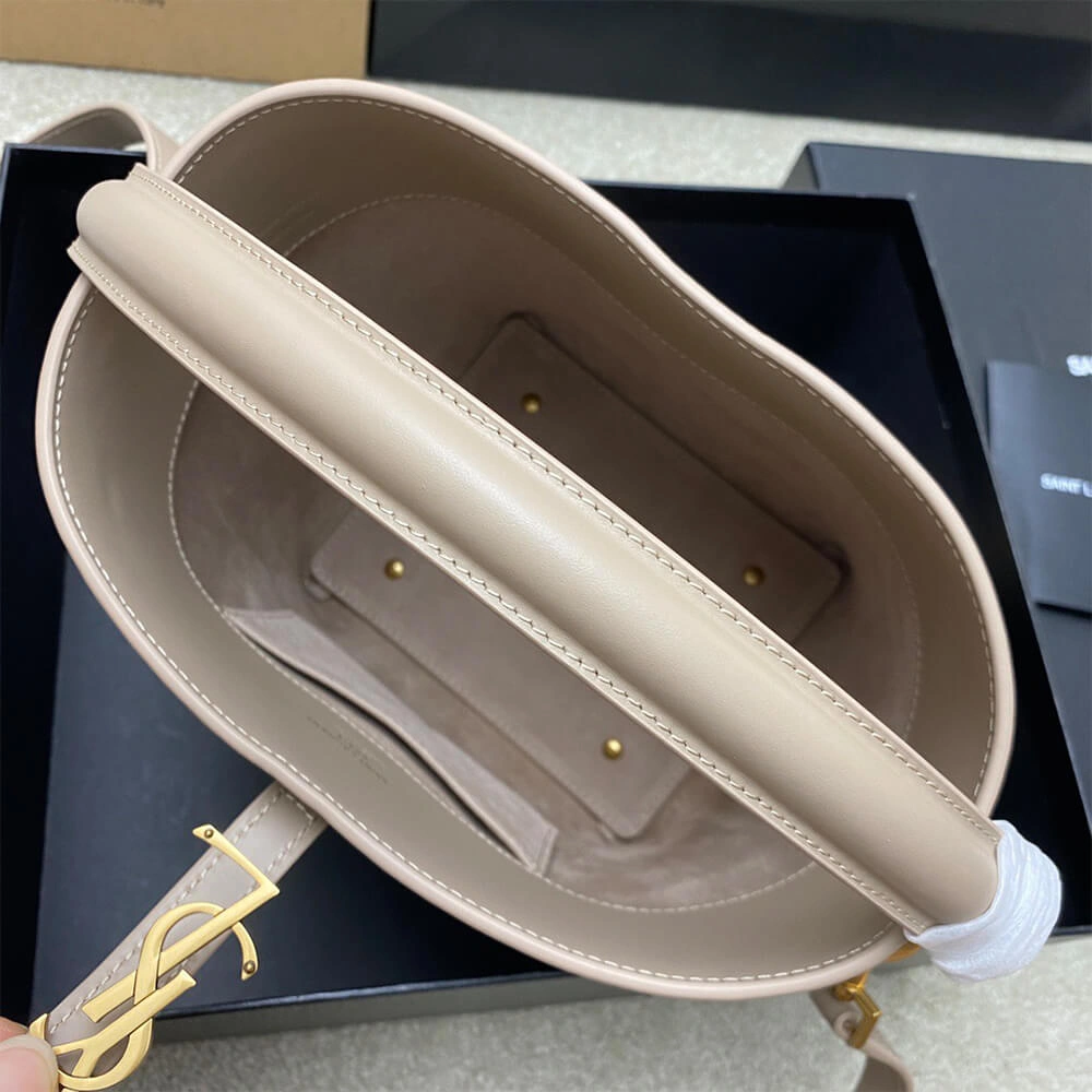 Soft YSL LE 37 small in shiny leather 2667