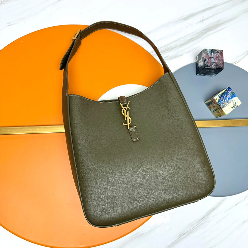 YSL LE 5 À 7 supple LARGE StreetReady 2639