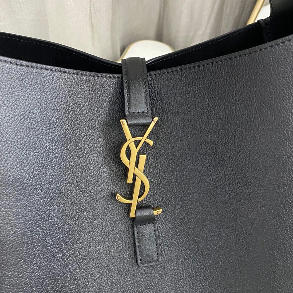 SmoothTexture YSL LE 5 À 7 supple LARGE 2628