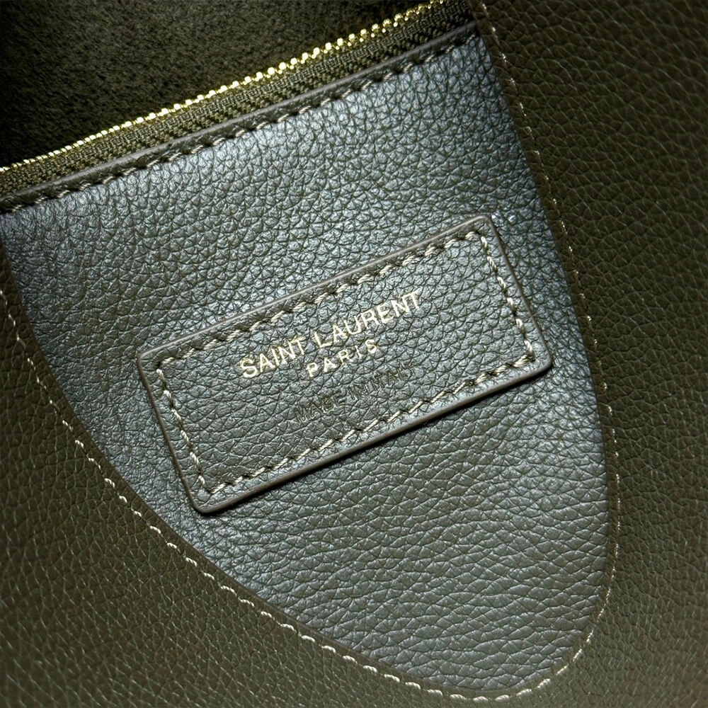 YSL LE 5 À 7 supple LARGE StreetReady 2639