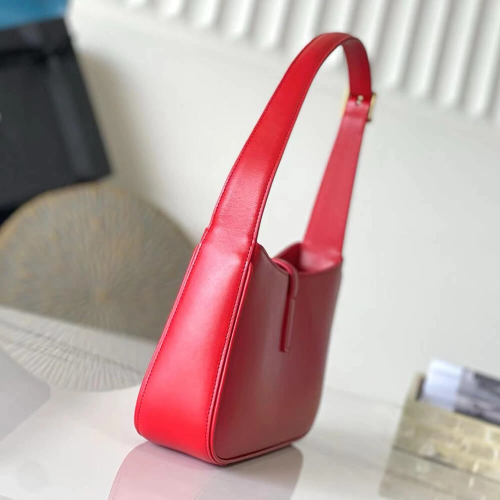 YSL LE 5 A 7 HOBO BAG IN SMOOTH LEATHER FastDry 2684