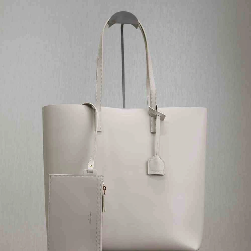 Versatile YSL SHOPPING SAINT LAURENT IN LEATHER 2598