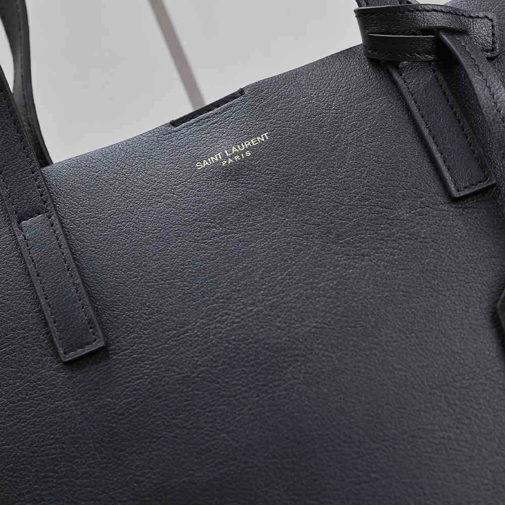 Cozy YSL SHOPPING SAINT LAURENT IN LEATHER 2590