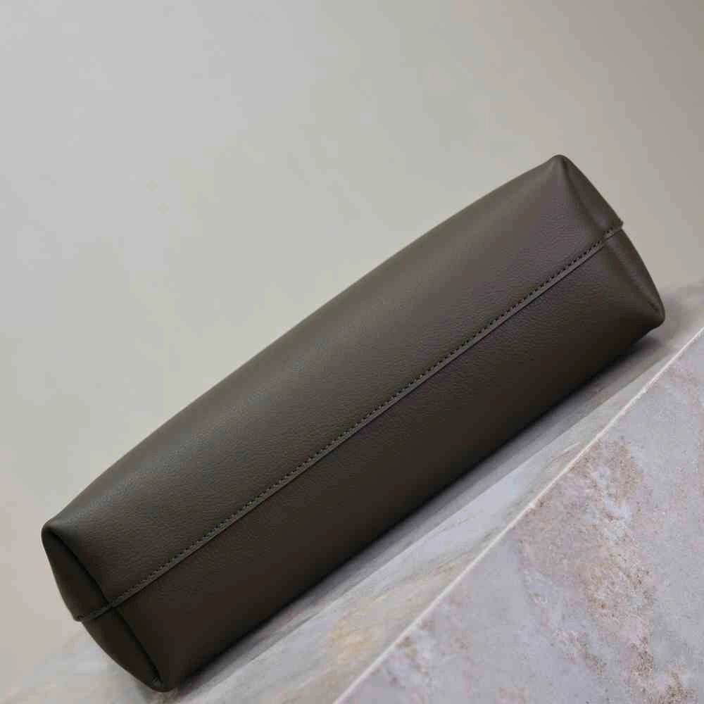 Durable YSL SHOPPING SAINT LAURENT TOY IN LEATHER 2669