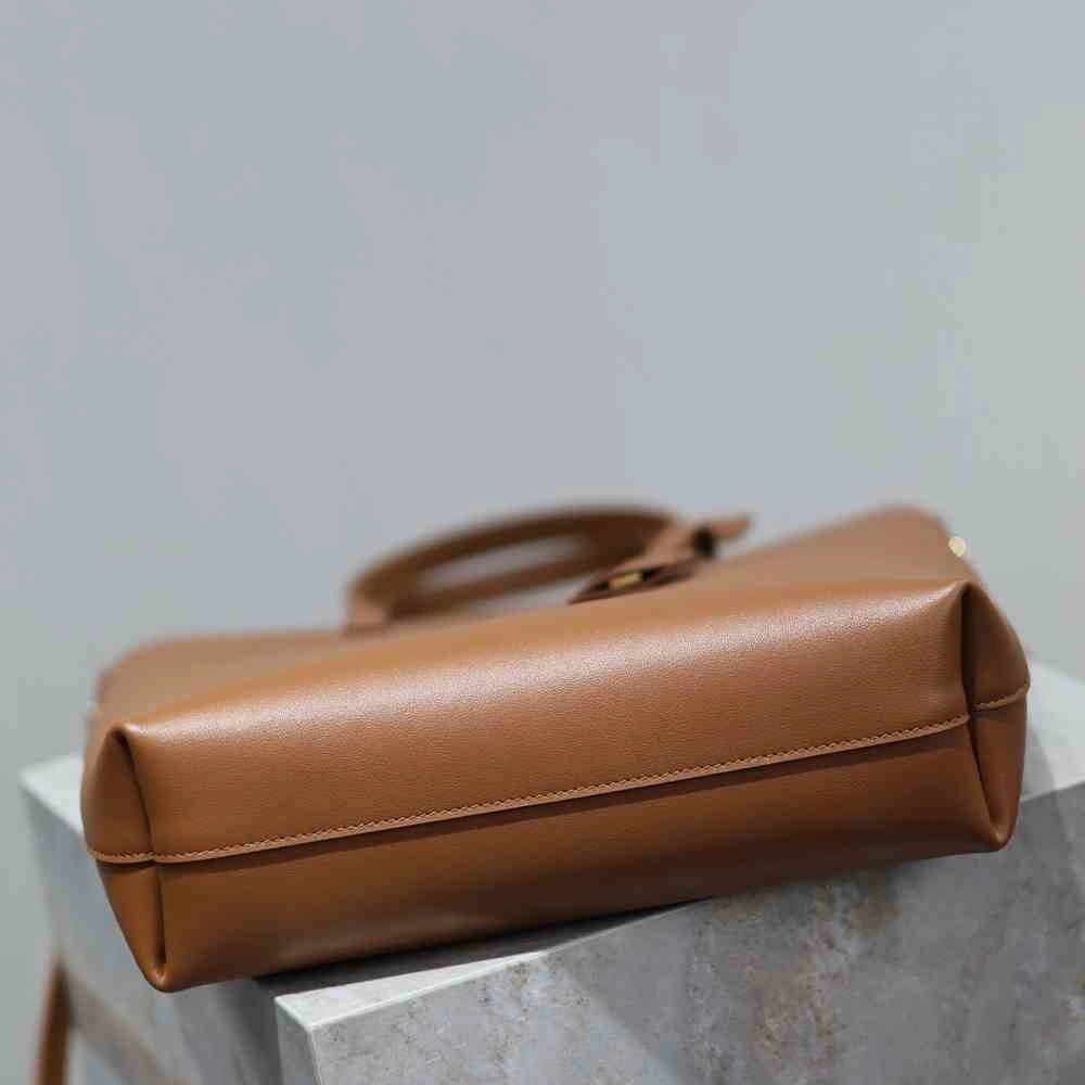 Popular YSL SHOPPING SAINT LAURENT TOY IN LEATHER 2601