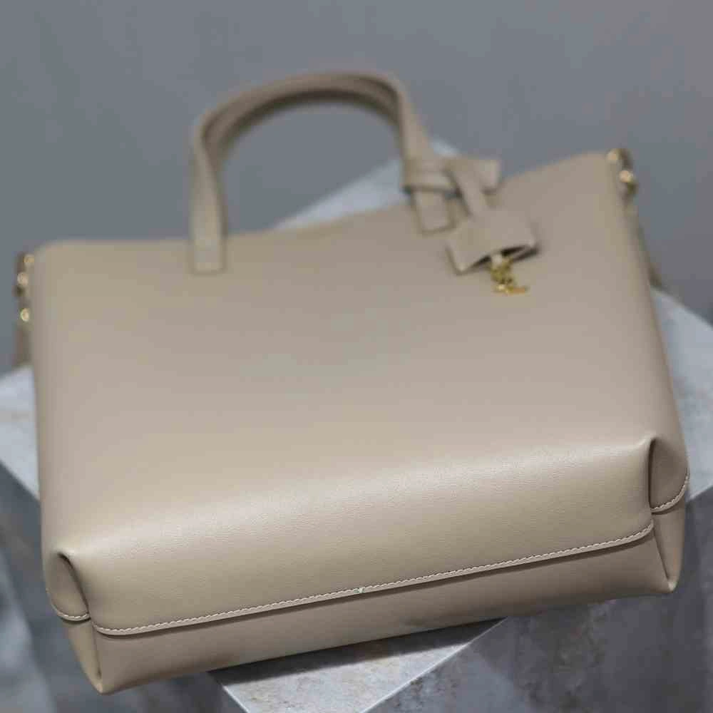 ComfortFit YSL SHOPPING SAINT LAURENT TOY IN LEATHER 2695