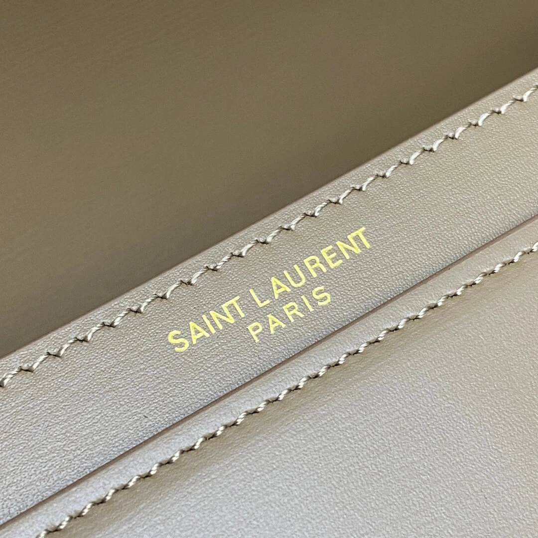 Unique YSL VOLTAIRE in BOX SAINT LAURENT 2841