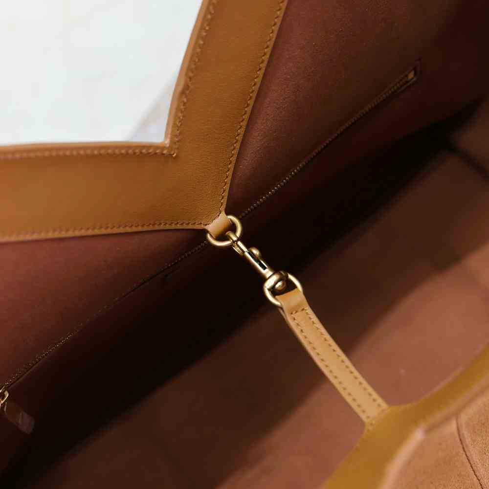 YSL Y tote in suede(HIGH-END GRADE) Sporty 2670