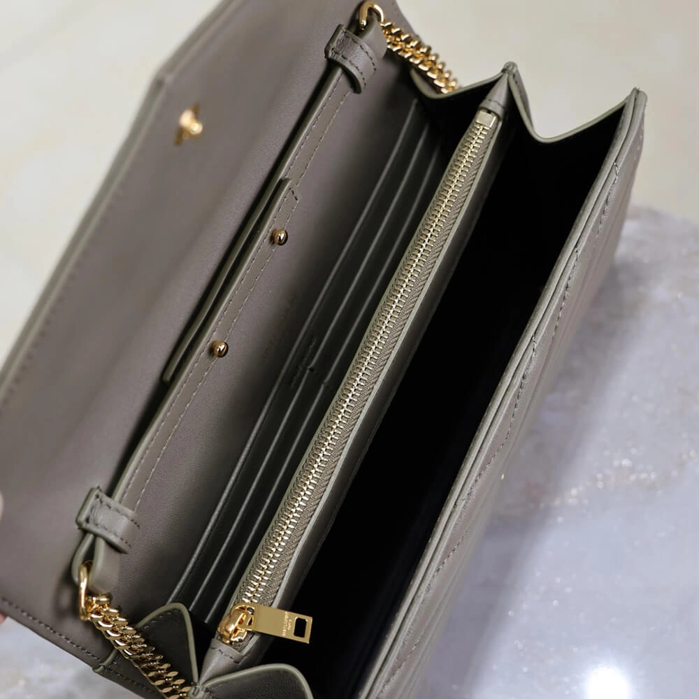 MoistureWicking YSL cassandre chain wallet in lambskin 2659