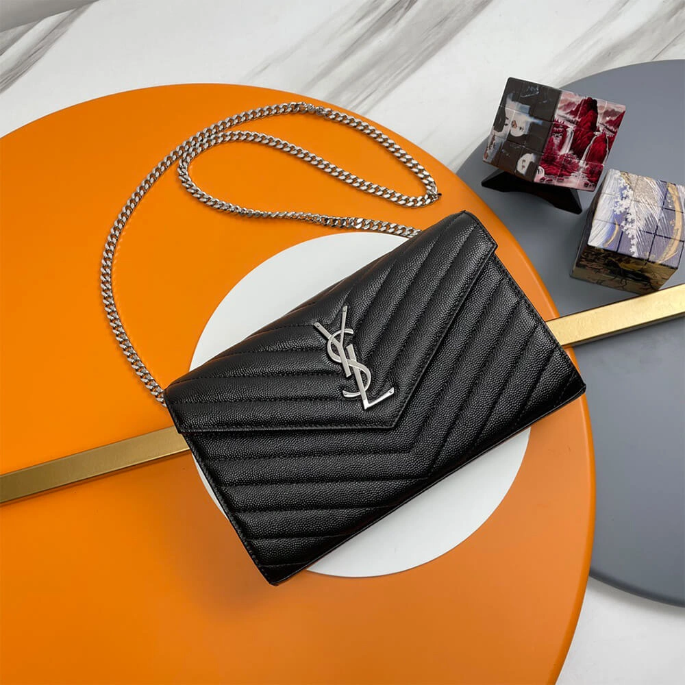 Sleek YSL classic cassandre chain wallet in grain de poudre leather 2742