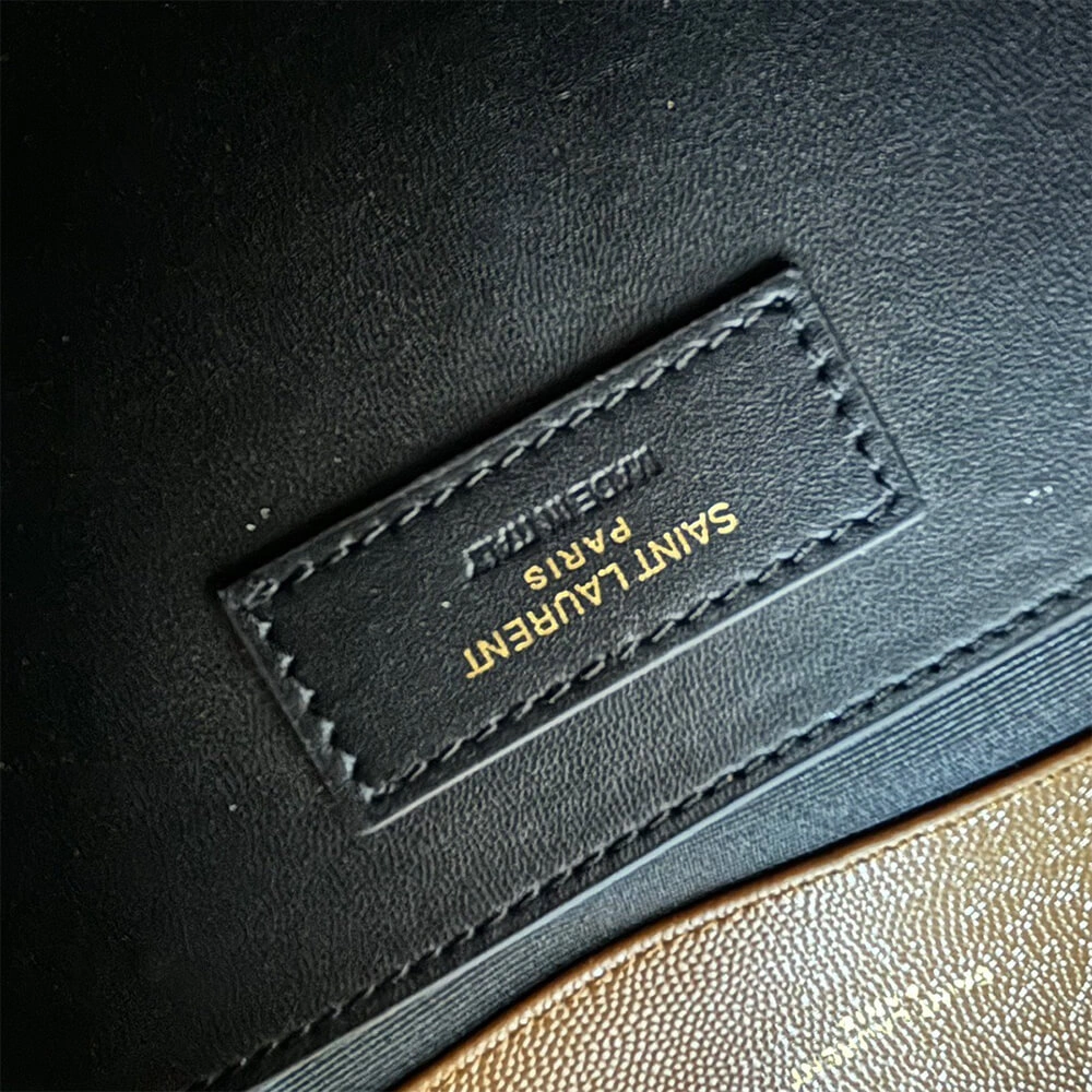 UrbanStyle YSL envelope medium in grained leather 2741