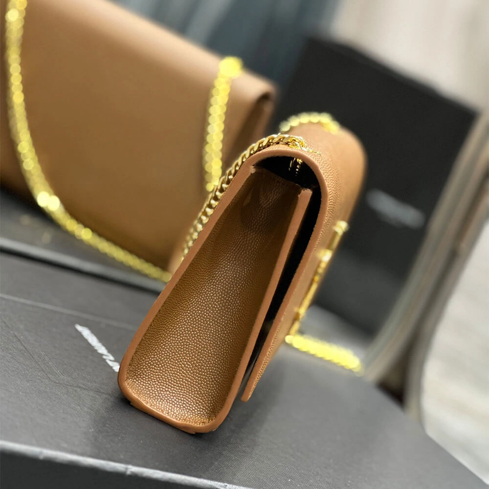 Minimalist YSL kate medium in grain de poudre embossed leather 2799