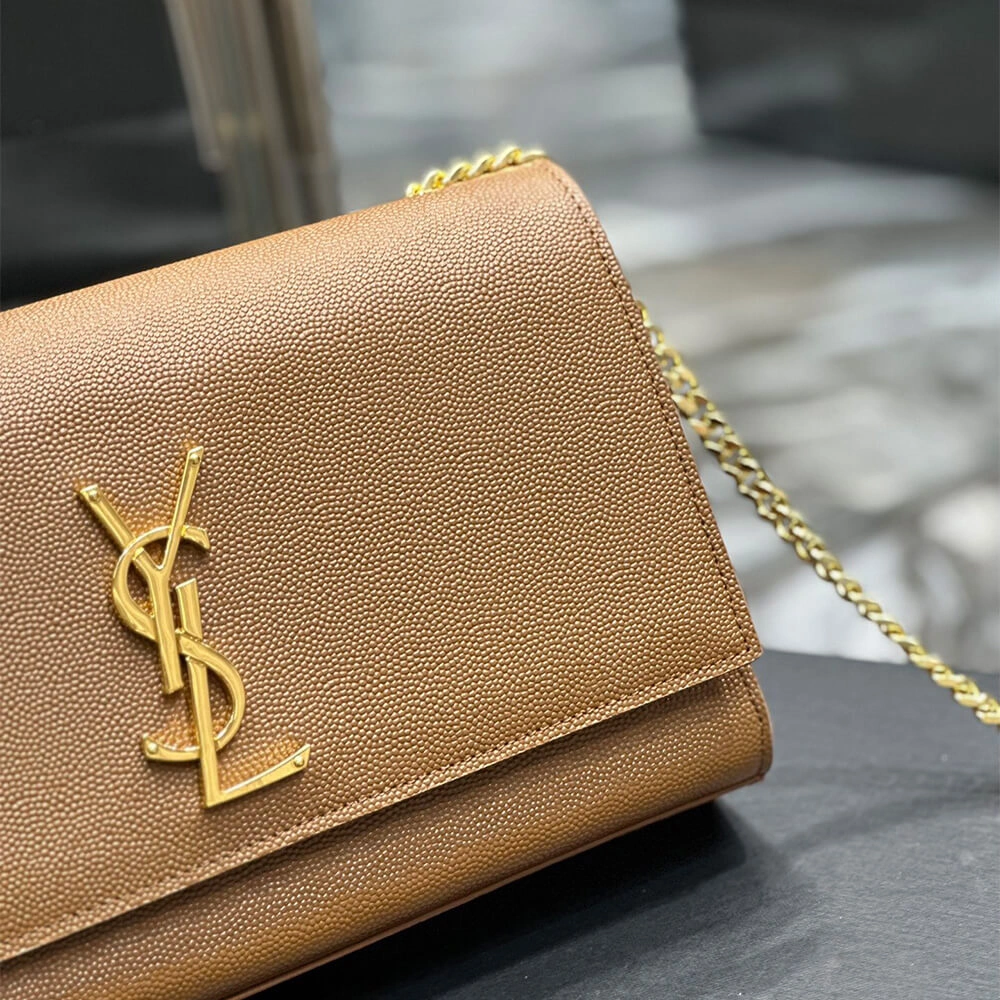 Minimalist YSL kate medium in grain de poudre embossed leather 2799