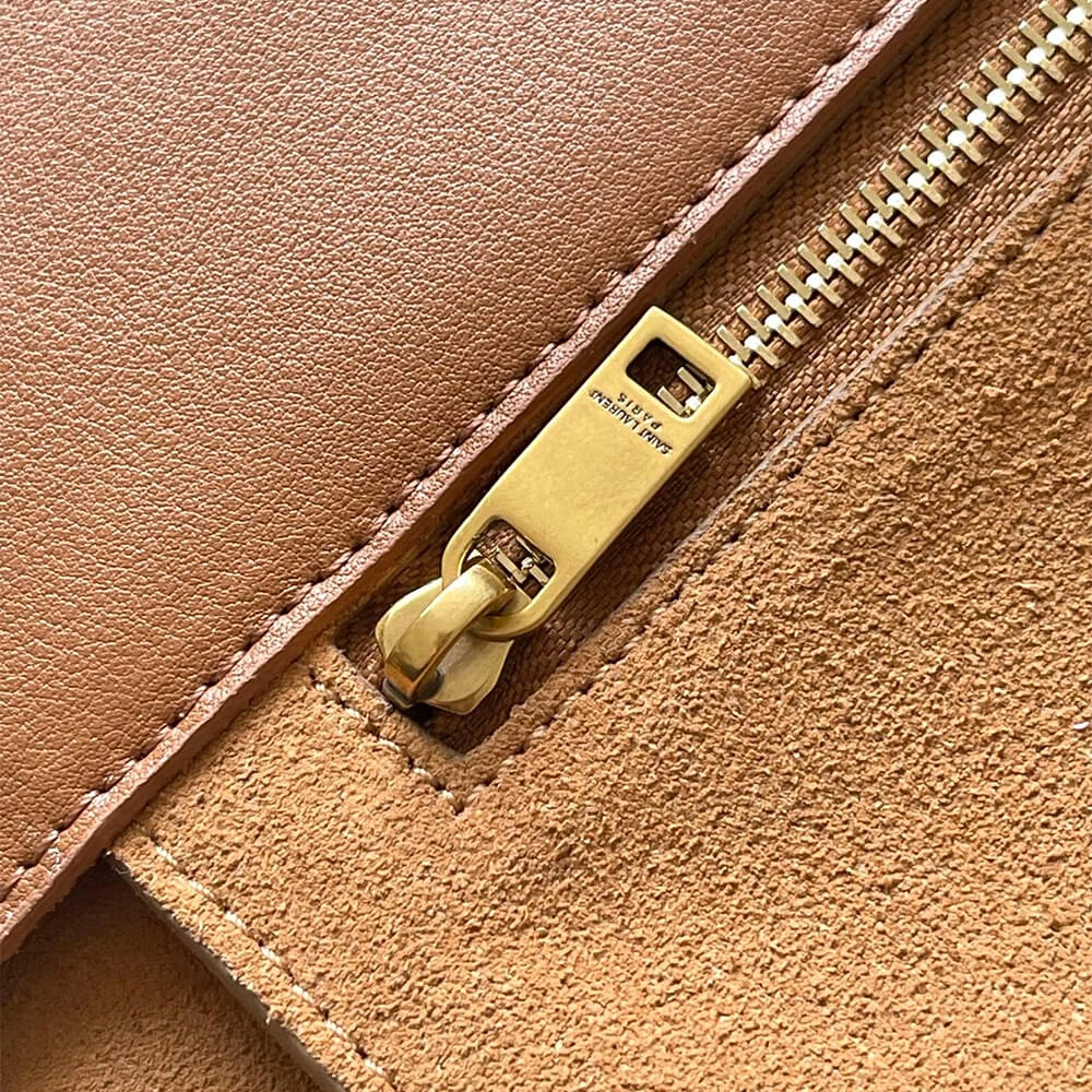 YSL le 5 à 7 bea in suede(high-end grade) Seasonal 2870