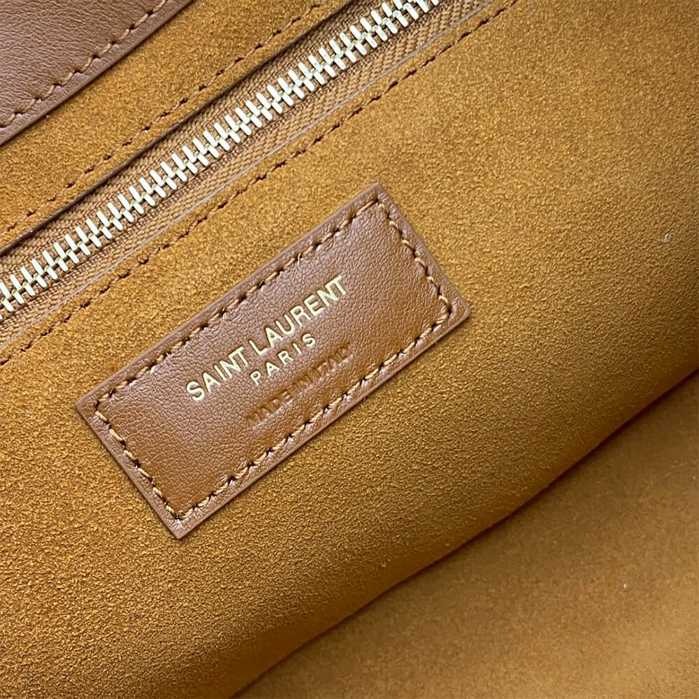 YSL le 5 a 7 in smooth leather Compact 2603