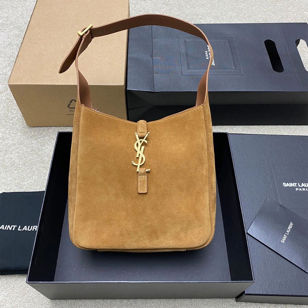 Sleek YSL le 5 a 7 supple small suede 2846