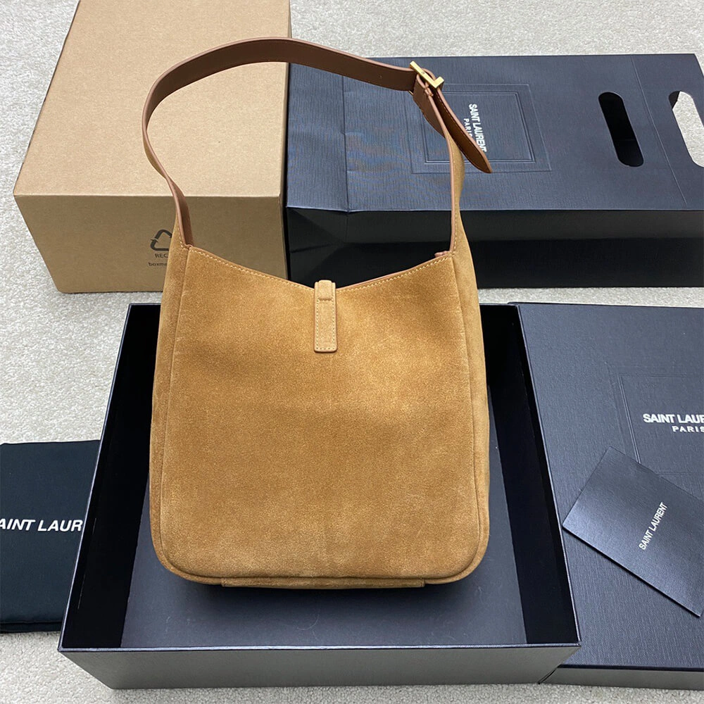 Sleek YSL le 5 a 7 supple small suede 2846
