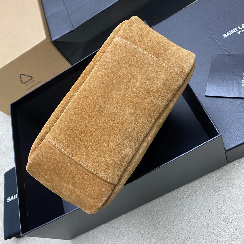 Sleek YSL le 5 a 7 supple small suede 2846